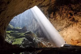 Discovering mysterious caves in Quang Binh