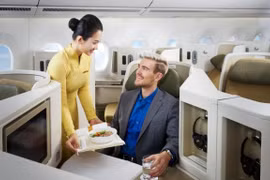 Air passengers experience Vietnamese culture right on board
