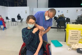 England’s Deputy Chief Medical Officer: Vaccination key to control COVID-19