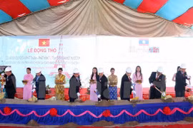 Vietnam helps Laos develop broadcasting infrastructure 