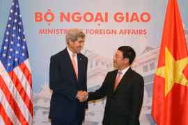 Kerry pledges pushing dioxin decontamination projects