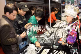 Chinese locality boosts exports to Vietnam 