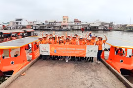 RoK firm-funded campaign helps clean Mekong River 