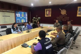 Thailand hands over rescued fishermen to Vietnam 