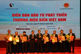 14 deals signed at forum on developing Vietnam sea brands in Bac Lieu
