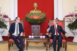 Party official receives Danish Secretary for Energy, Utilities and Climate