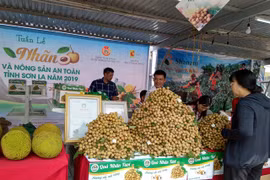 Son La Longan and Safe Farm Produce Week 2019 in Hanoi