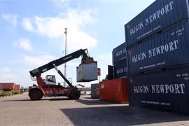 Vietnam faces threat of trade deficit in 2019