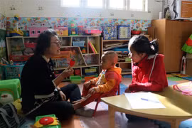 Korean doctor pursues special education in Vietnam after retirement