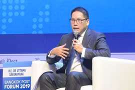 Seminar on Thai economy under new government
