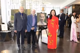 Canadian artists show respect for President Ho Chi Minh via paintings