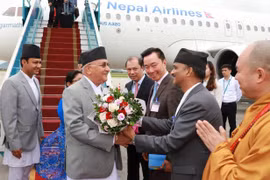 Nepali Prime Minister begins official visit to Vietnam