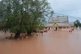 Leaders extend sympathies to Laos over losses by devastating floods