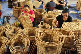Vietnamese handicrafts introduced in Singapore 