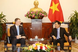 Deputy PM Pham Binh Minh receives US ambassador