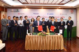 Vietcombank, JBIC sign contract for renewable energy projects 
