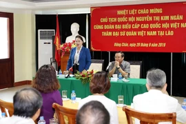 Top legislator visits Vietnamese Embassy in Laos