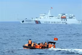 Vietnam, China hold negotiations on sea-related issues