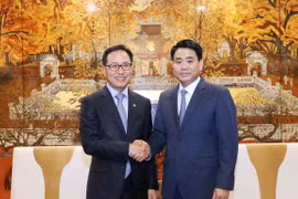 Hanoi vows to facilitate construction of Samsung R&D centre