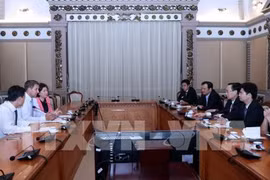 HCM City commits continuous support for Intel Vietnam 