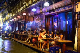 Vietnam dreams of sleepless nightlife
