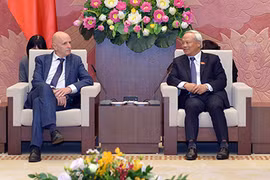 NA Vice Chairman hosts Belgium-Vietnam friendship parliamentarians group