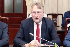EP official discuss lifting ‘yellow card’, lorry deaths