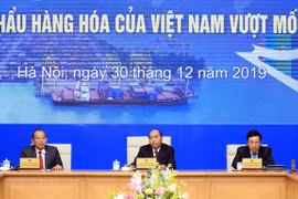 PM attends ceremony marking 500 billion USD in import-export