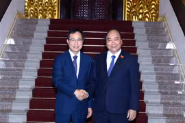 PM urges Samsung Vietnam to expand operation 