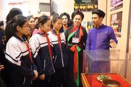 Exhibition spotlights traditional Quan ho singing in modern context