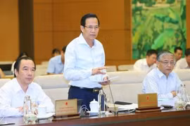 Labour minister clarifies issues regarding Vietnamese guest workers 