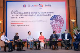 Seminar seeks promoting private sector’s involvement in HIV combat 