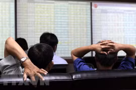 VN-Index surpasses 960-point mark on February 18 