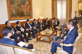 Portugal officials pledge to bolster ties with Vietnam