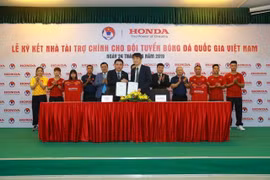 Honda Vietnam to sponsor national football teams