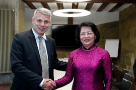 Vice President hopes for Swiss state’s stronger ties with Vietnamese localities