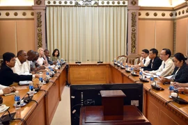 HCM City, Ivory Coast localities step up cooperation
