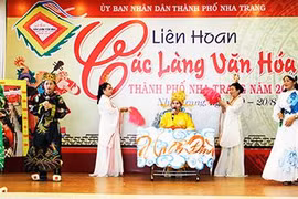 Painting exhibition features Vietnam’s seas, islands
