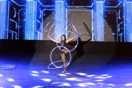 Circus festival entertains tourists in Quang Ninh