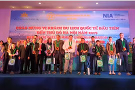 Hanoi, Thua Thien – Hue, HCM City welcomes first air travellers of 2019