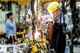 Vietnam lures over 26 billion USD of FDI in nine months
