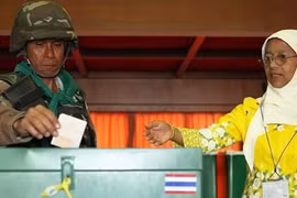 Thailand: early voting kicks off 