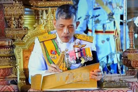 Thai King grants royal pardons for prisoners