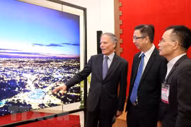 Photo exhibition nudges Italy closer to Vietnamese people
