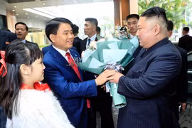DPRK Chairman Kim Jong-un arrives in Hanoi
