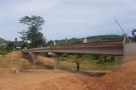 More bridges built across Vietnam