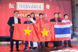 Vietnamese students win gold medals at int’l mathematics contest 