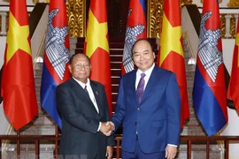 Prime Minister hosts top Cambodian legislator 