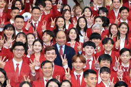 PM hails efforts of Vietnam sports delegation at SEA Games 30