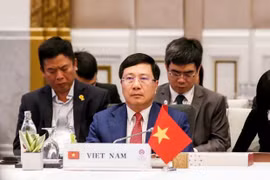 ASEAN foreign ministers meet prior to 34th ASEAN Summit